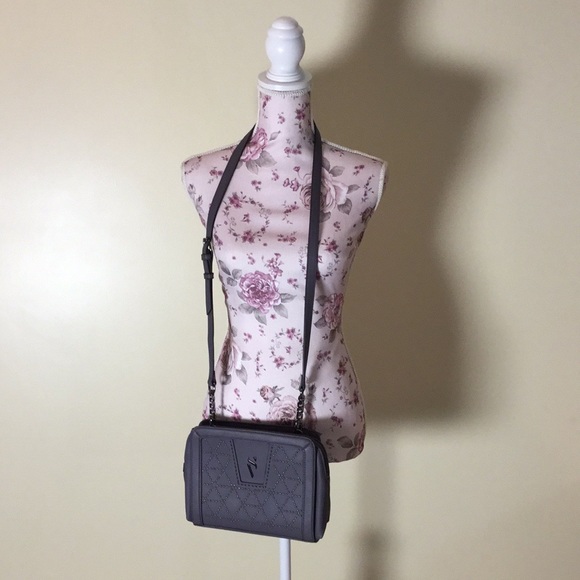 Vera Wang Handbags - Simply Vera Gray Crossbody Bag (New!)